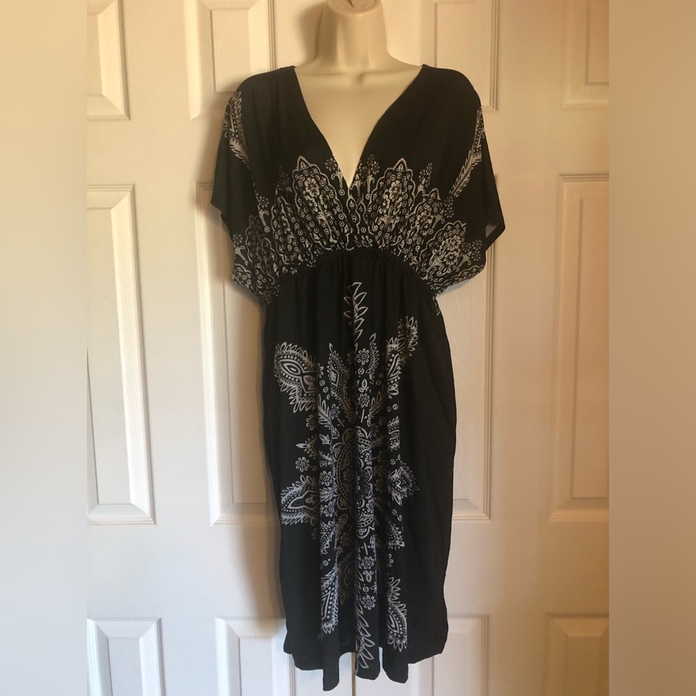 Cristina Love V Neck Short Sleeve Black White Paisley Boho Maxi Dress 2XL Hippie